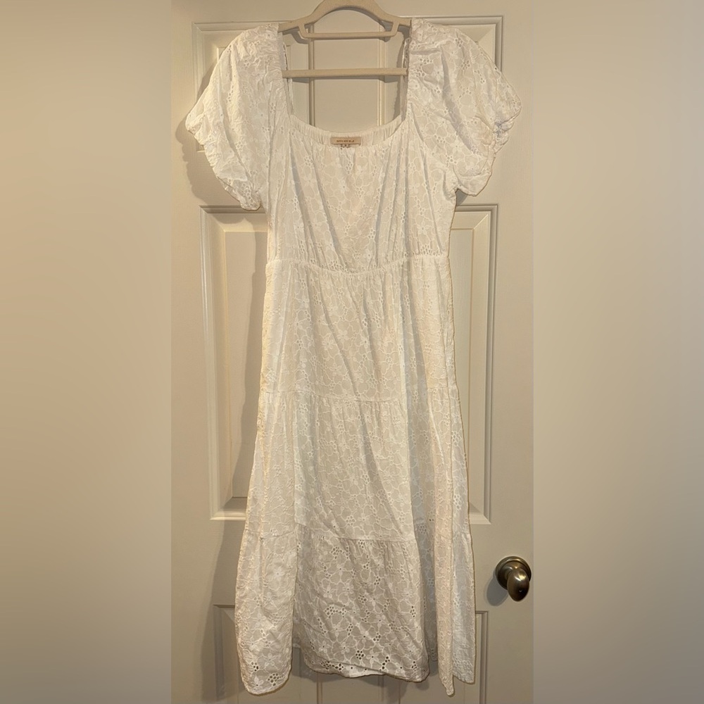 White Lace Short Sleeve Dress